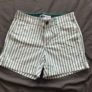 Women’s Old Navy striped summer shorts.